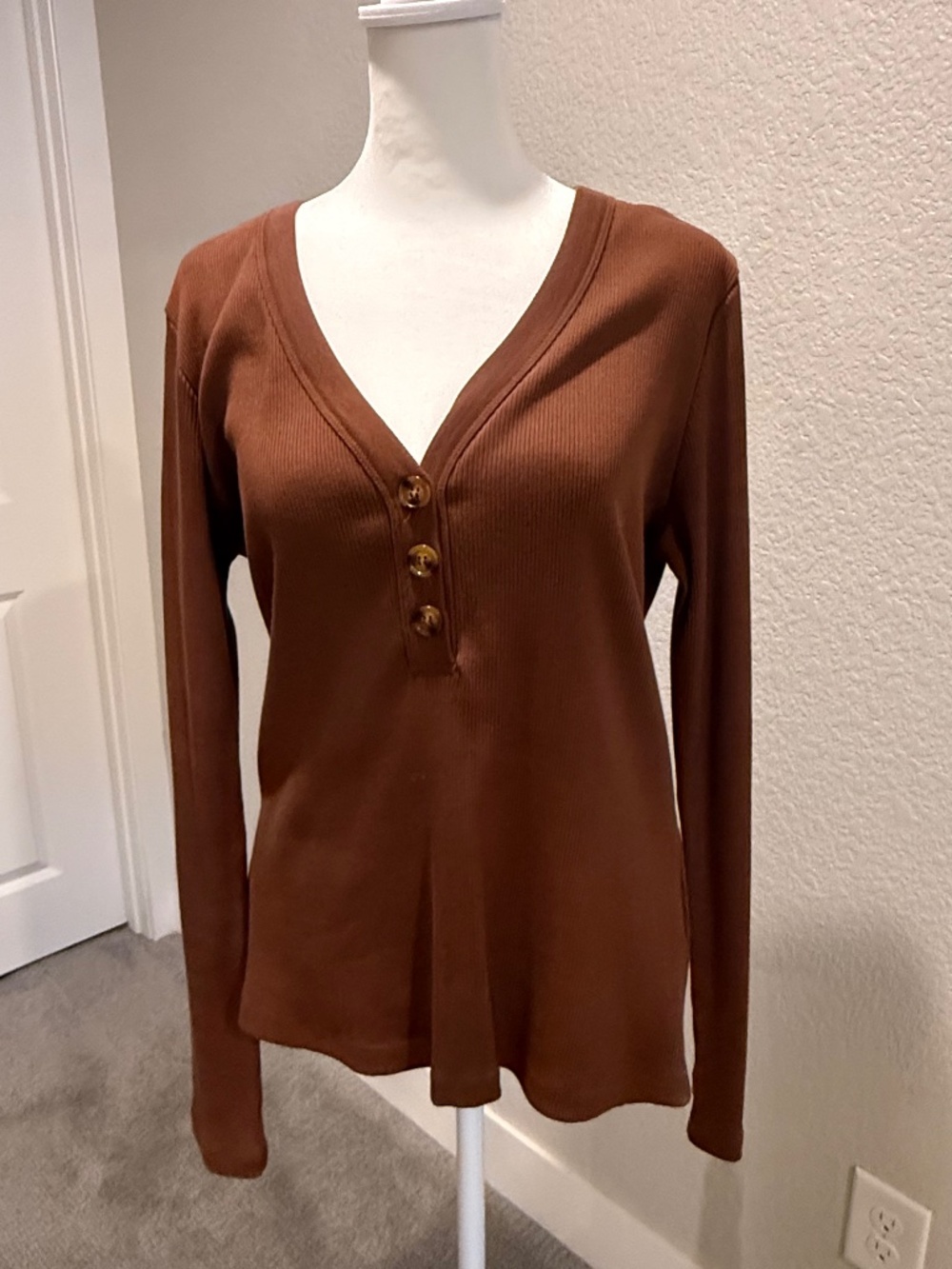 Dillards A Loves A Women's V-neck, Ribbed Long Sleeve